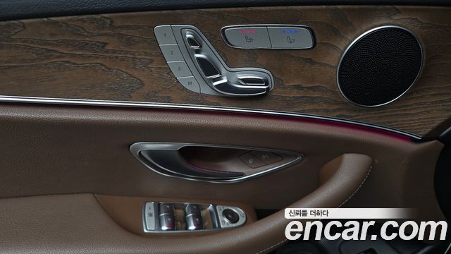 Mercedes-Benz E-Class (W213) E250 Exclusive 2022 — фото 27