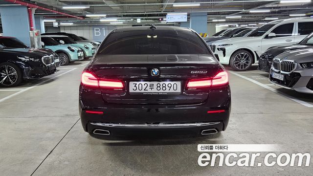BMW 5 Series (G30) 523d Luxury 2023 — фото 4