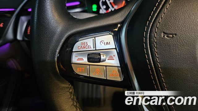 BMW 5 Series (G30) 523d Luxury 2023 — фото 15