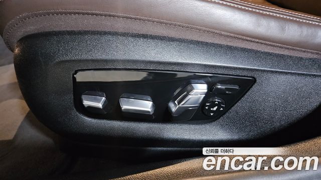 BMW 5 Series (G30) 523d Luxury 2023 — фото 20