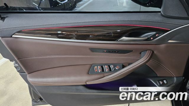 BMW 5 Series (G30) 523d Luxury 2023 — фото 22