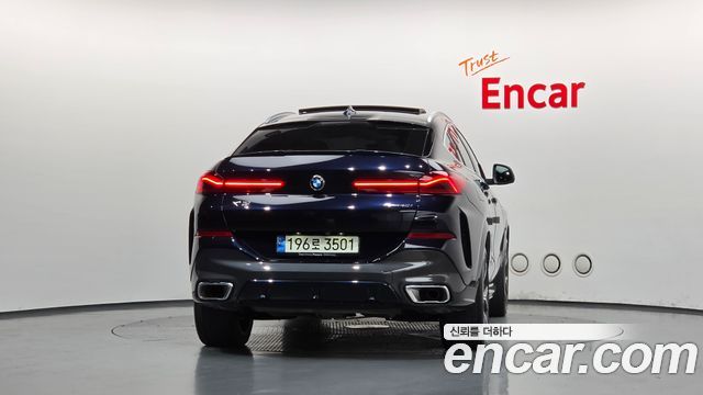 BMW X6 (G06) xDrive40i M Sport 2022 — фото 4