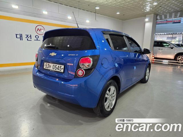 Chevrolet Aveo Hatchback 1.4 Turbo LS Standard 2015 — фото 5