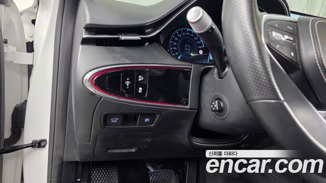 Genesis Electrified (GV70) e-AWD 2022 — фото 16