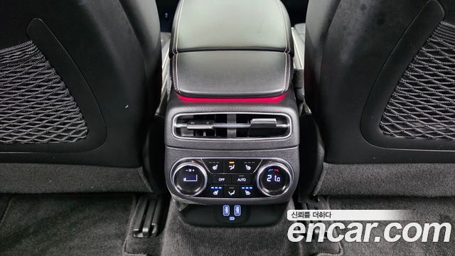 Genesis Electrified (GV70) e-AWD 2022 — фото 19