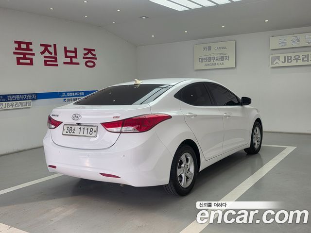 Hyundai Avante 1.6 GDi Style 2014 — фото 2