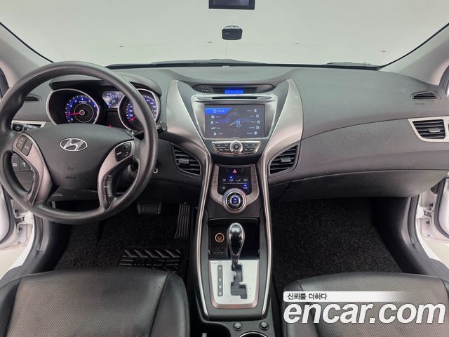 Hyundai Avante 1.6 GDi Style 2014 — фото 7