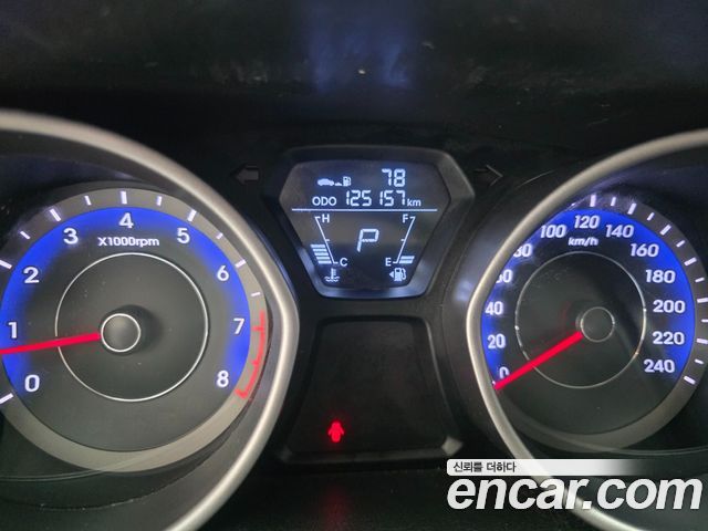 Hyundai Avante 1.6 GDi Style 2014 — фото 8