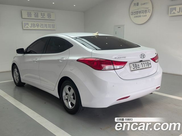 Hyundai Avante 1.6 GDi Style 2014 — фото 16