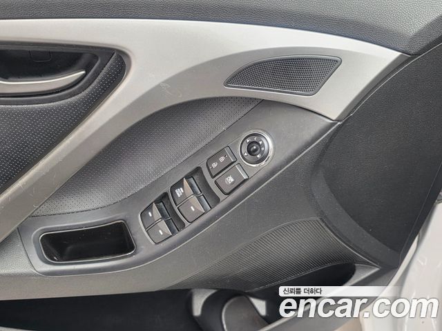 Hyundai Avante 1.6 GDi Style 2014 — фото 18