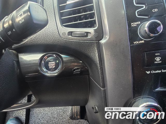 Kia Sorento R Diesel 2.2 2WD TLX High-Deluxe 2012 — фото 17