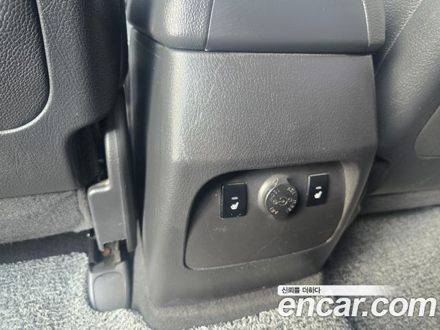 Kia Sorento R Diesel 2.2 2WD TLX High-Deluxe 2012 — фото 19