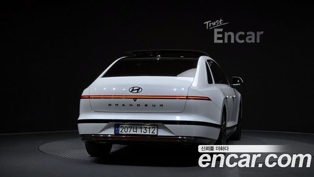 Hyundai Grandeur Hybrid (GN7) Calligraphy 2023 — фото 4