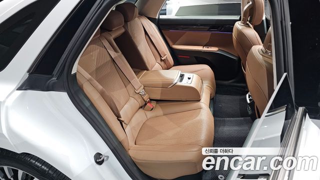 Hyundai Grandeur Hybrid (GN7) Calligraphy 2023 — фото 11