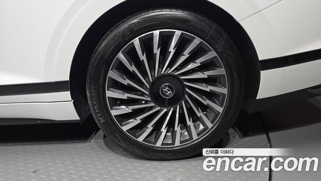 Hyundai Grandeur Hybrid (GN7) Calligraphy 2023 — фото 21