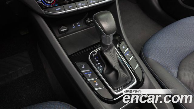 Hyundai Ioniq Hybrid N 2018 — фото 9