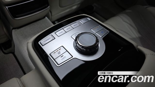 Genesis G80 (RG3) Gasoline 2.5 Turbo AWD 2025 — фото 19