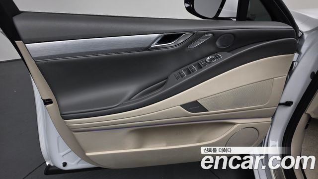 Genesis G80 (RG3) Gasoline 2.5 Turbo AWD 2025 — фото 24
