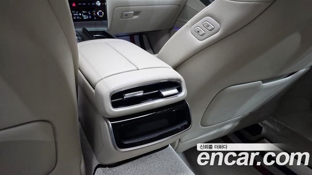 Genesis G80 (RG3) Gasoline 2.5 Turbo AWD 2025 — фото 37
