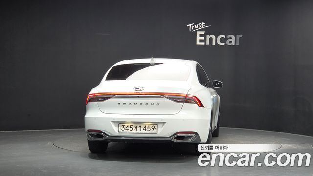 Hyundai Grandeur (IG) 3.0 LPi (Taxi) Deluxe 2022 — фото 4
