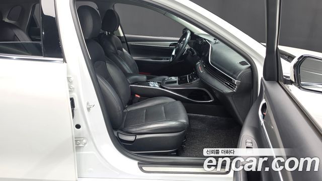 Hyundai Grandeur (IG) 3.0 LPi (Taxi) Deluxe 2022 — фото 26