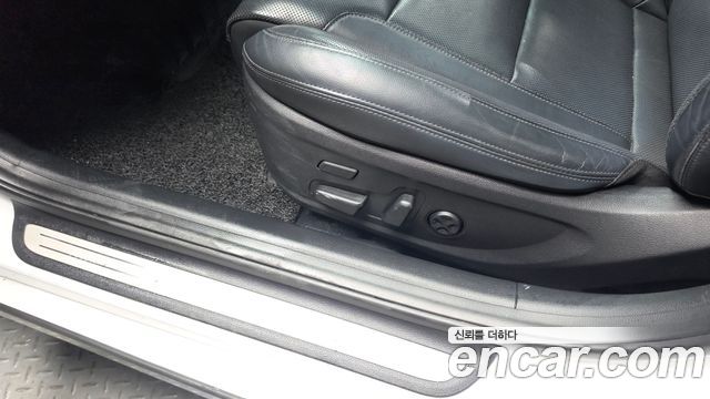 Hyundai Grandeur (IG) 3.0 LPi (Taxi) Deluxe 2022 — фото 31