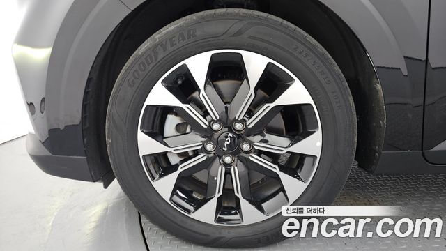 Kia Carnival (IV) Gasoline 9-Seater Prestige 2023 — фото 5