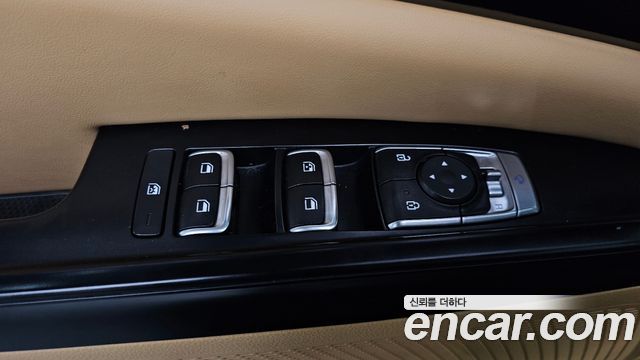 Kia Carnival (IV) Gasoline 9-Seater Prestige 2023 — фото 17
