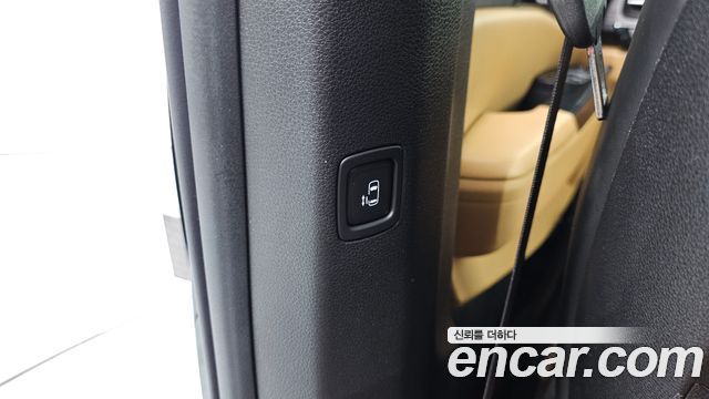 Kia Carnival (IV) Gasoline 9-Seater Prestige 2023 — фото 29