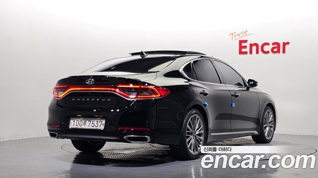 Hyundai Grandeur (IG) 2.4 Exclusive Special 2019 — фото 2