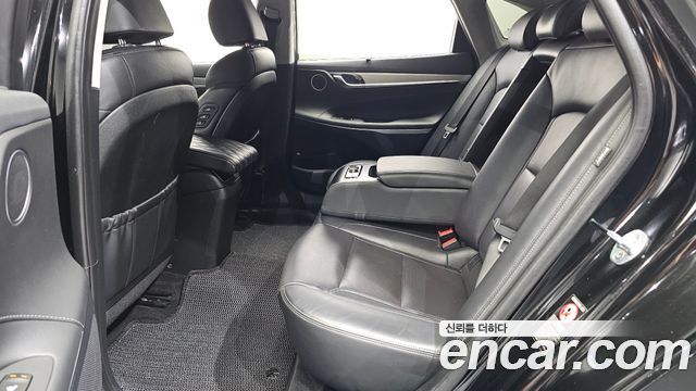 Hyundai Grandeur (IG) 2.4 Exclusive Special 2019 — фото 12
