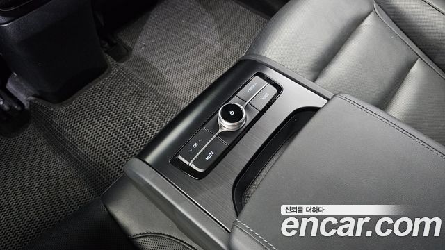 Hyundai Grandeur (IG) 2.4 Exclusive Special 2019 — фото 17