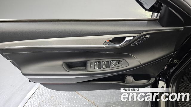 Hyundai Grandeur (IG) 2.4 Exclusive Special 2019 — фото 24