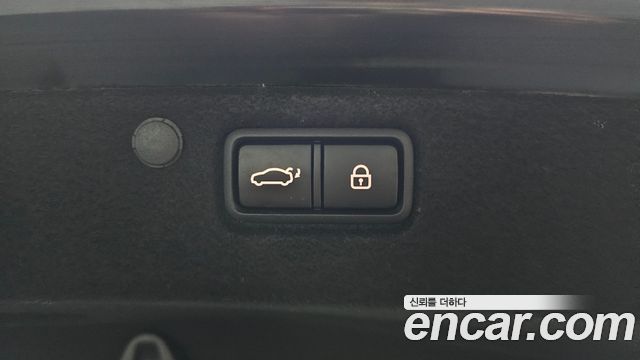 Hyundai Grandeur (IG) 2.4 Exclusive Special 2019 — фото 33