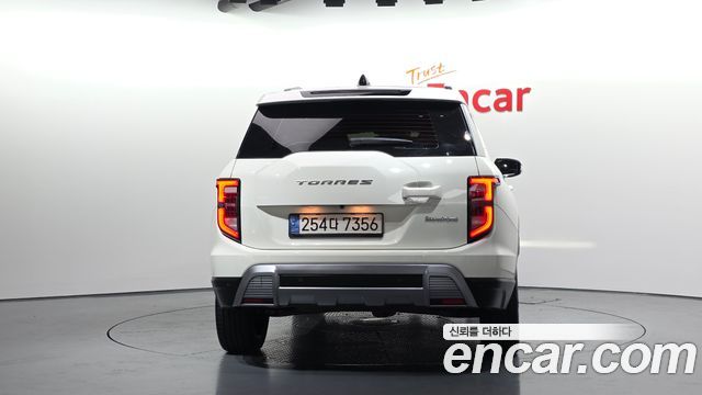 KG Mobility (SsangYong) Torres Gasoline 1.5 2WD T7 2023 — фото 4