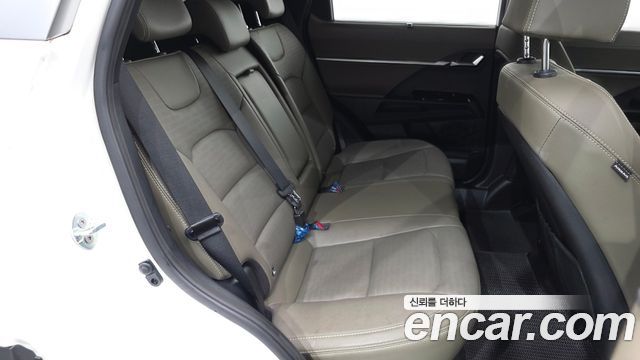 KG Mobility (SsangYong) Torres Gasoline 1.5 2WD T7 2023 — фото 12