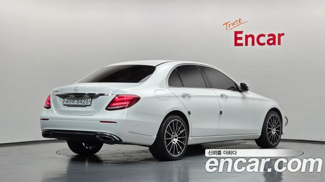 Mercedes-Benz E-Class (W213) E220d Exclusive 2017 — фото 2