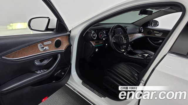 Mercedes-Benz E-Class (W213) E220d Exclusive 2017 — фото 10