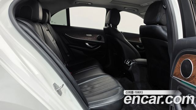 Mercedes-Benz E-Class (W213) E220d Exclusive 2017 — фото 12
