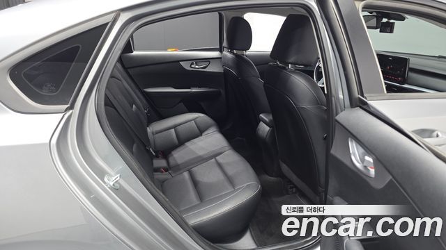 Kia K3 (II) 1.6 Prestige 2022 — фото 11