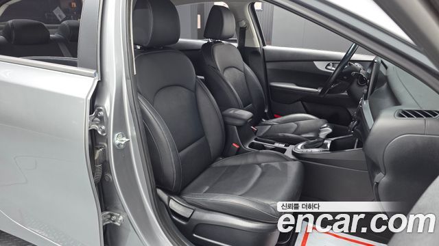Kia K3 (II) 1.6 Prestige 2022 — фото 26