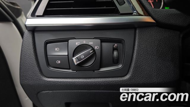 BMW 3 Series (F30) 320d xDrive 2013 — фото 16