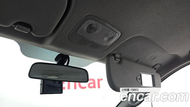 Hyundai Grand Starex 12-Seater Wagon CVX Luxury 2016 — фото 19