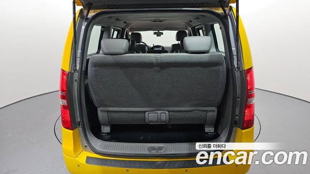 Hyundai Grand Starex 12-Seater Wagon CVX Luxury 2016 — фото 20