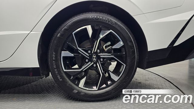 Hyundai Sonata The Edge (DN8) 2.0 Exclusive 2024 — фото 21
