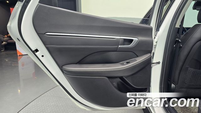 Hyundai Sonata The Edge (DN8) 2.0 Exclusive 2024 — фото 25