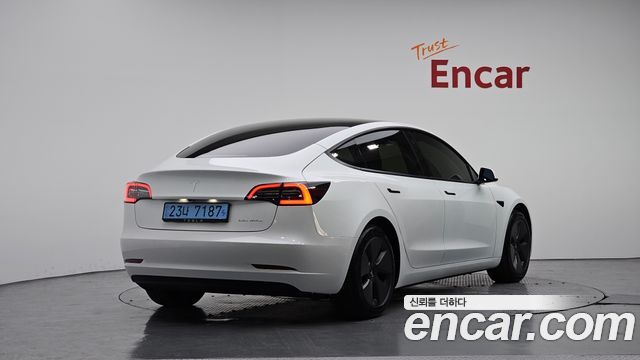 Tesla Model 3 Long Range AWD 2022 — фото 2