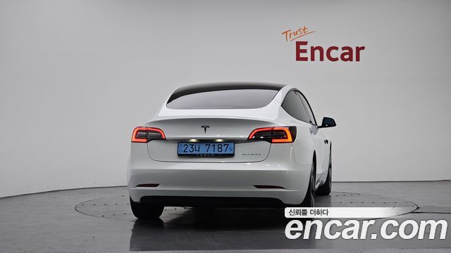 Tesla Model 3 Long Range AWD 2022 — фото 4