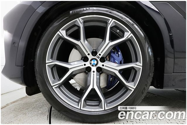 BMW X6 (G06) xDrive40i M Sport 2021 — фото 5
