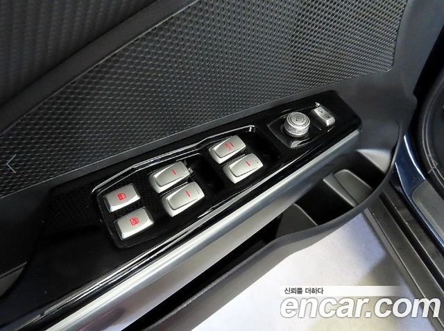 KG Mobility (SsangYong) Tivoli Armor Diesel VX 2WD 2018 — фото 17